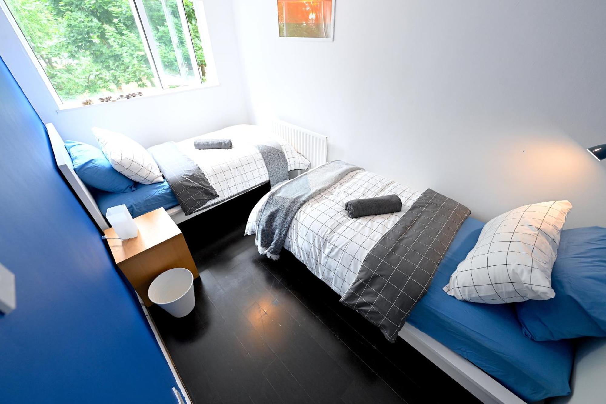 4 Bedroom Patio House Regent'S Park - Parking Londra Exterior foto